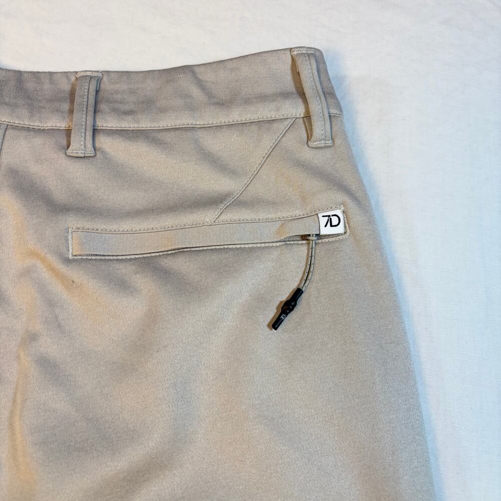 7 Diamonds Mens A game performance tan khaki shorts. Size 30. Golf, Tennis - Picture 2 of 6